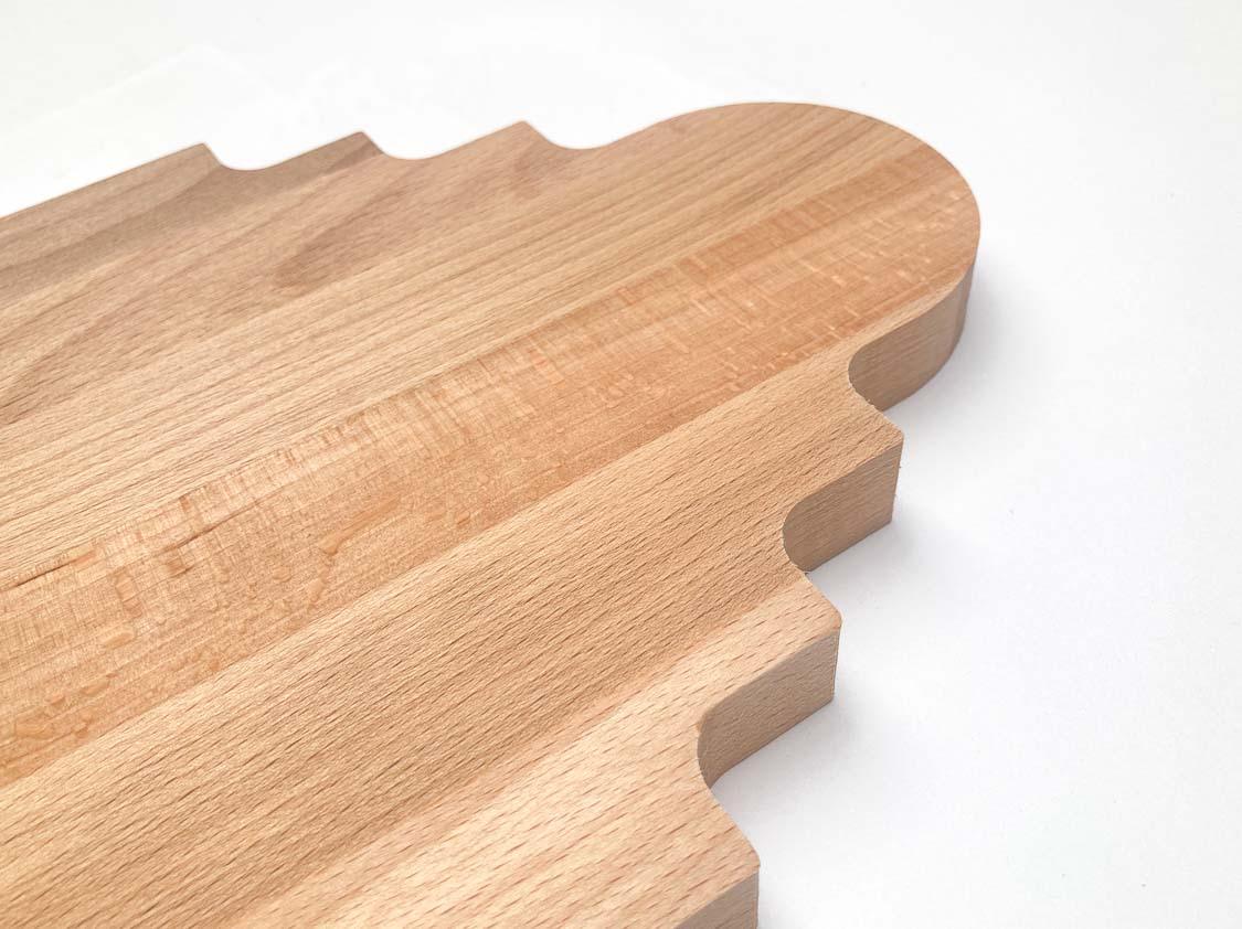 Snijplank Vast Goed - Huis - Met naam of logo gravering - 40 cm x 20 cm - houtensnijplankenmetlogo.nl